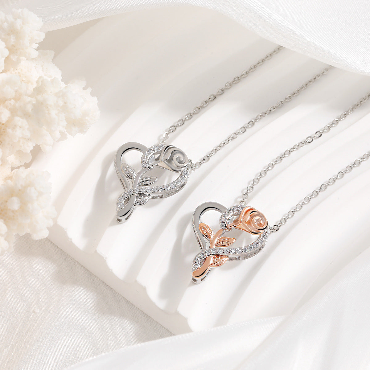Heart-shaped rose necklace